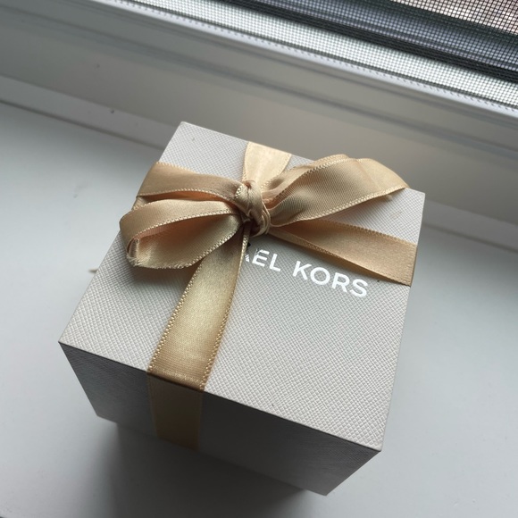 Michael Kors women’s watch rosegold -authentic - Picture 4 of 4